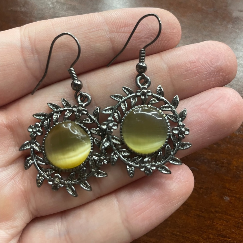 Green color bead earrings